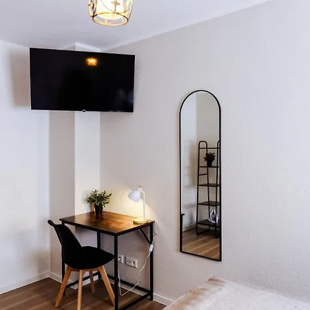 Apartment Salt Apartments - Charmante Wohnung, Ruhig, Nahe S-Bahn
