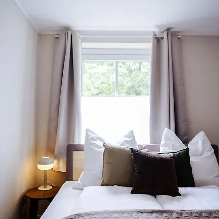 Salt Apartments - Charmante Wohnung, Ruhig, Nahe S-Bahn Apartment *